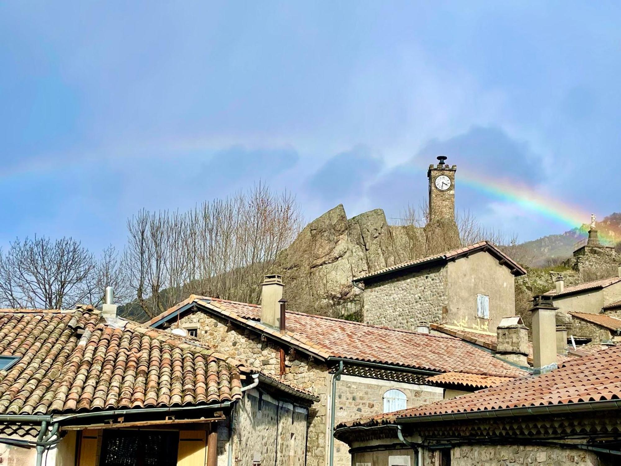 Gite De La Cigale Burzet ภายนอก รูปภาพ
